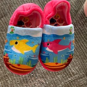 Baby shark house shoes